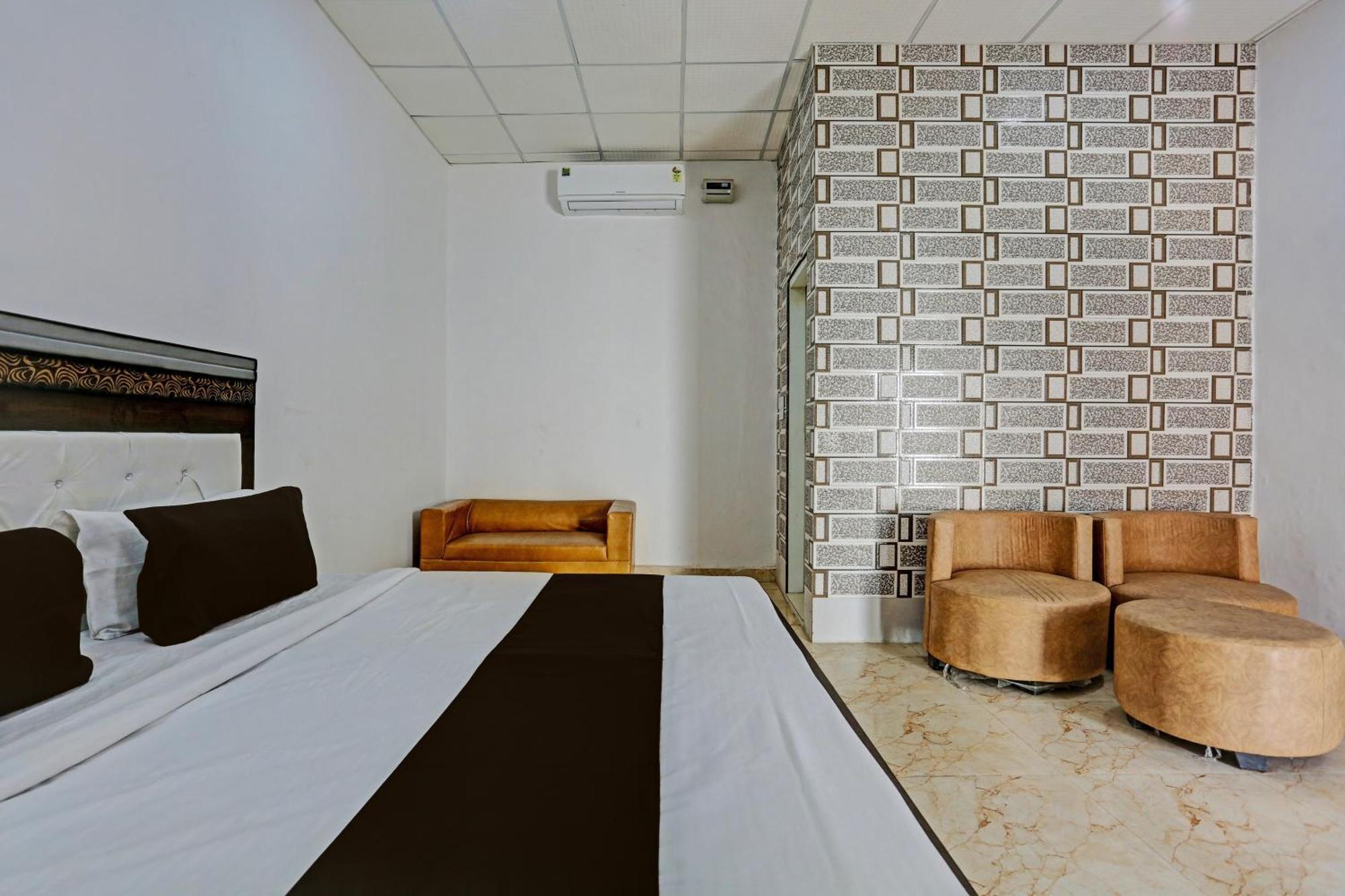 Hotel O Murliwala Wedding Palace And Resort Samalkha Dış mekan fotoğraf