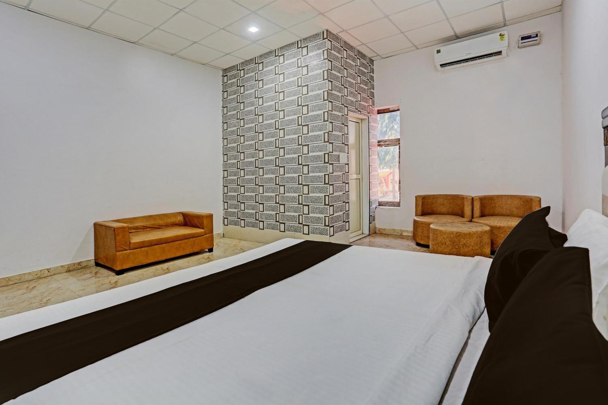 Hotel O Murliwala Wedding Palace And Resort Samalkha Dış mekan fotoğraf